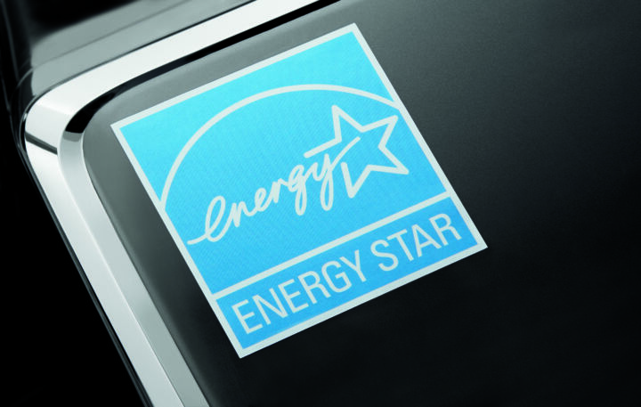 邦楽 OUR EXCELLENT ENERGY STAFF Transforming Classrooms with All-Electric HVAC Aloha High
