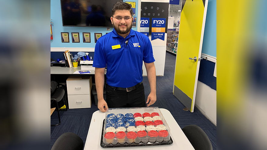 Best Buy Employee Helping Customer