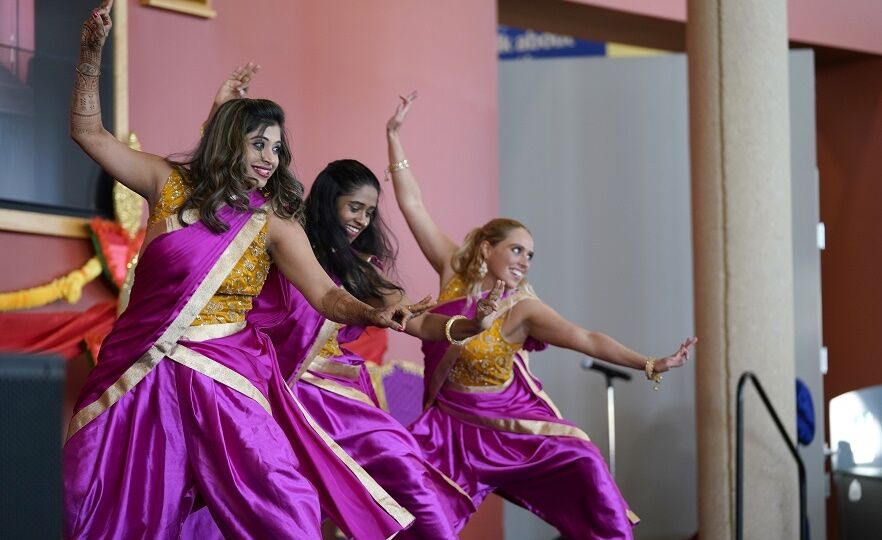 FY_20_085 Diwali_Dancers_003