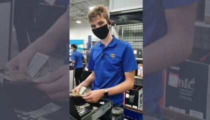 Employee’s Act Of Kindness Surprises Louisiana Customer