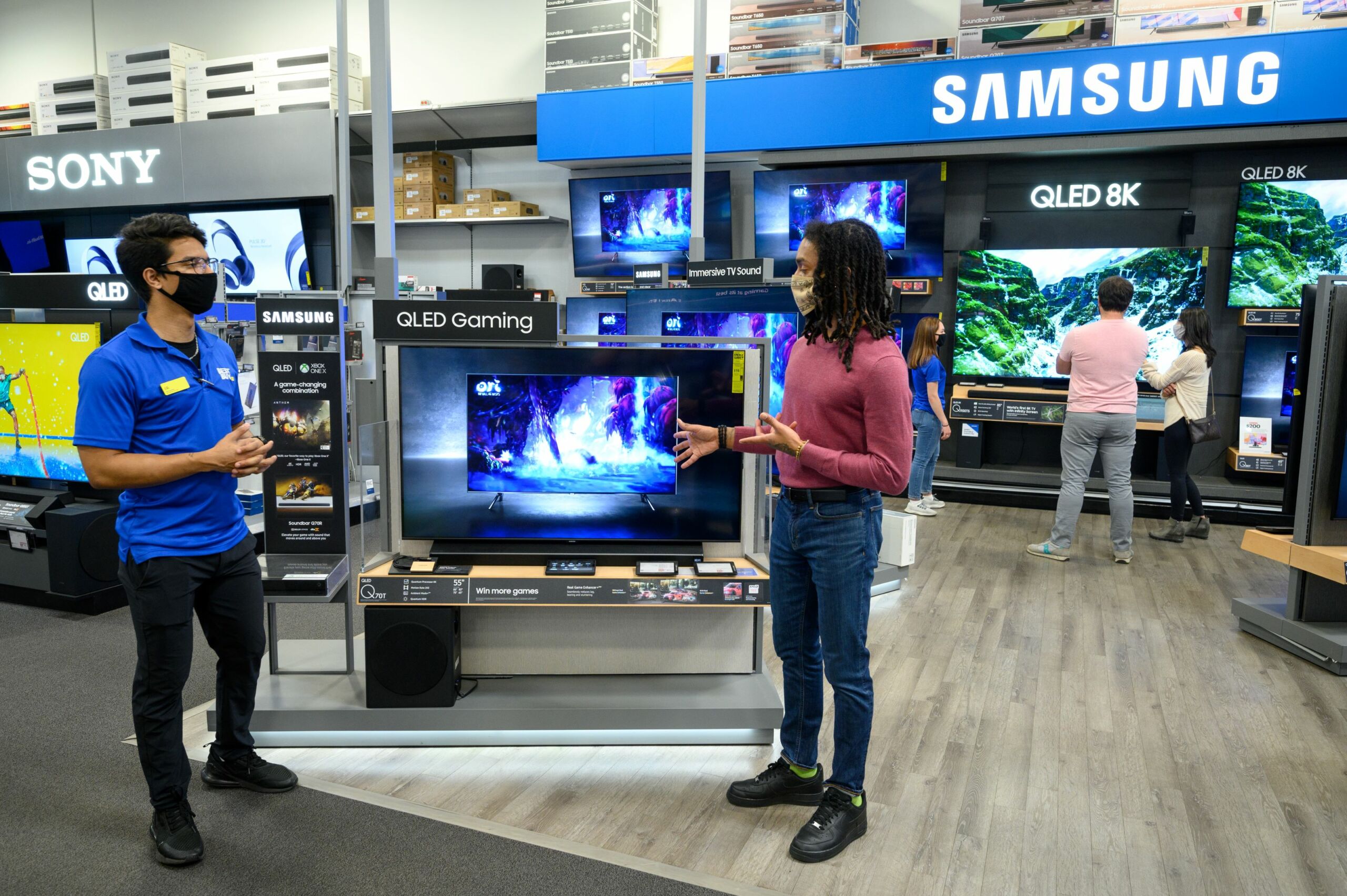 Best Buy customer interaction home theater