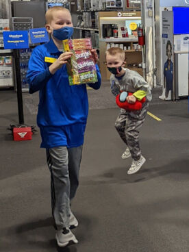 brodie make a wish shopping spree 1 Best Buy Corporate News and